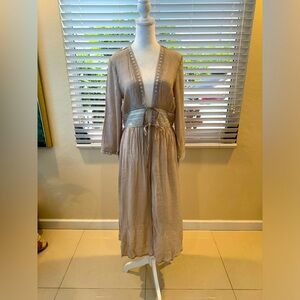 Beach cover up size S beautiful crochet design and tan color!